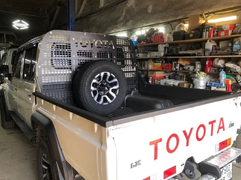 Панель Molle для Toyota Land Cruiser 70 2025: скан и модель под лазерную резку